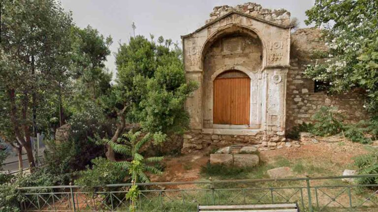 Μεντρεσές Πύλη Αθήνα Πλάκα Αρχαία Αγορά